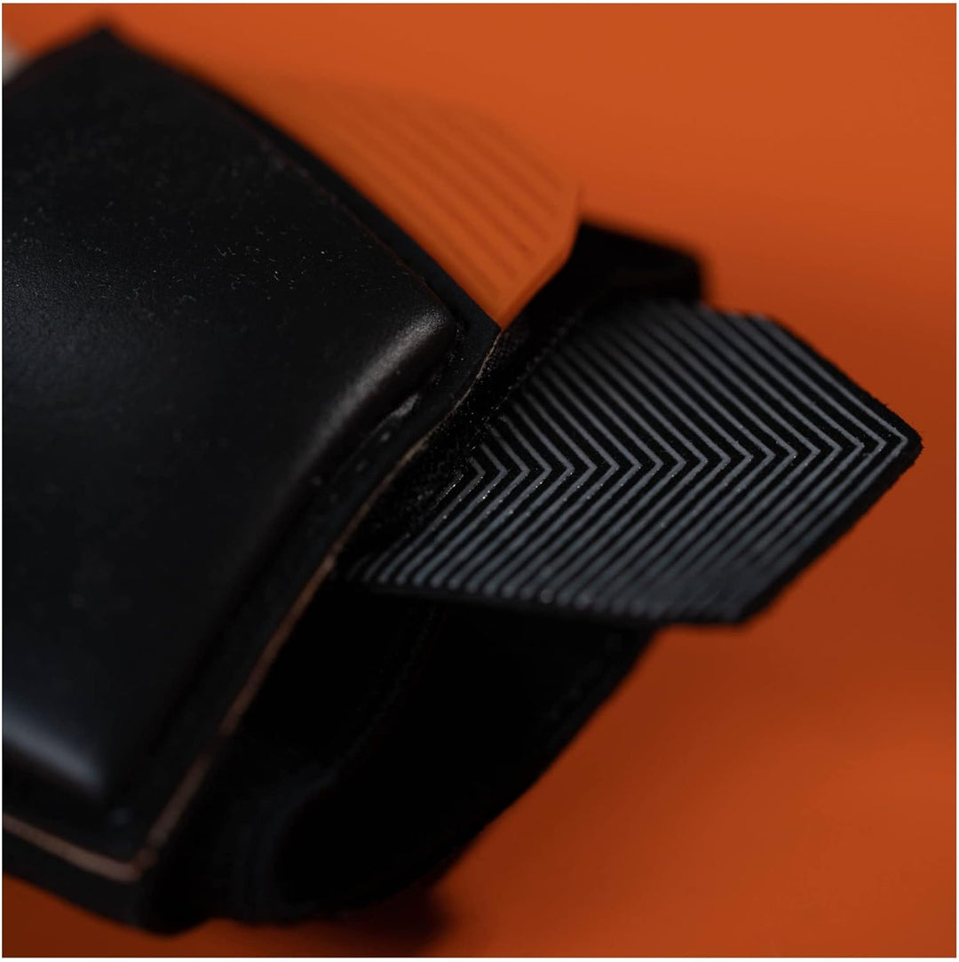 uhlsport Speed Contact SUPERGRIP+ Reflex Torwarthandschuhe für Erwachsene, Unisex, Schwarz/Weiss/Ora