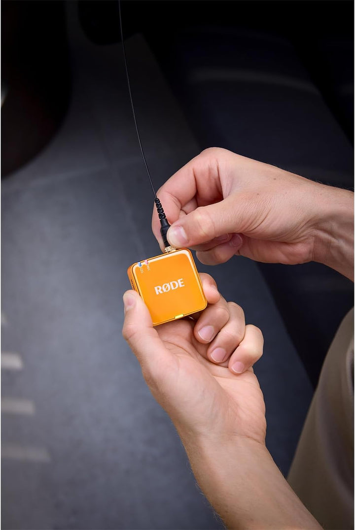 Rode Wireless GO Gen 3 Drahtloses 2-Kanal Mikrofon-Funksystem Orange mit 2X Interview GO Handadapter