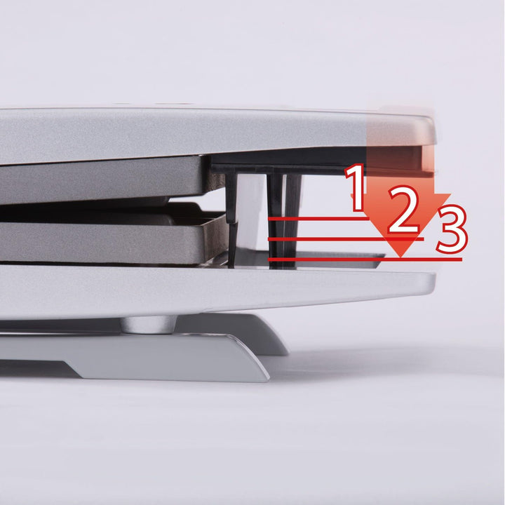 Cloer 6219 Sandwichmaker, 900 W für 2 diagonal geteilte Toasts, optische Fertigmeldung, silber Silbe