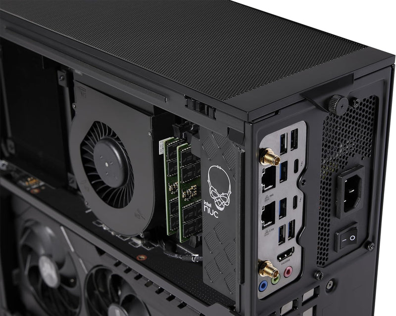 Intel - NUC Raptor Canyon NUC13RNGI7 EU Barebone L6 EU Cord