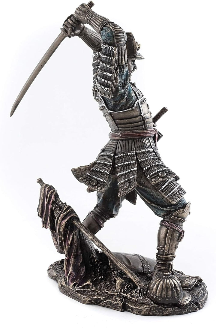 Veronese Samurai-Krieger in der Schlacht, japanische Statue, Figur
