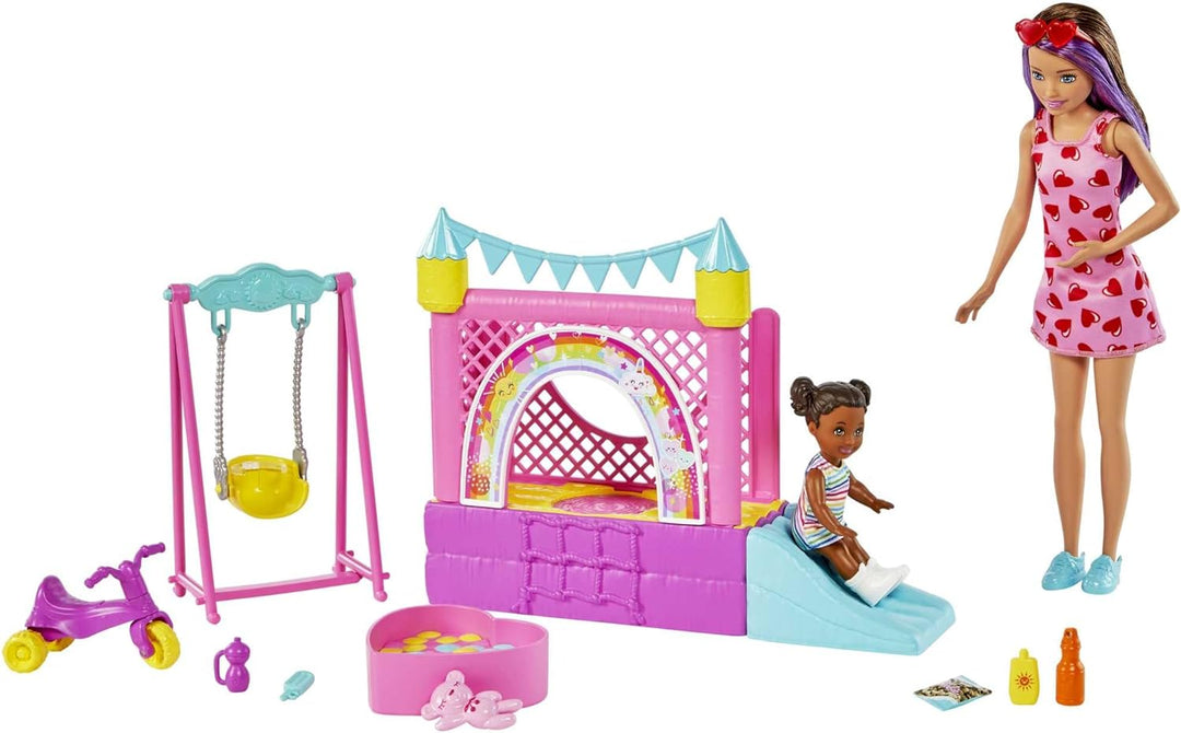 Barbie HHB67 - Hüpfburg-Spielset mit Skipper-Puppe (brünette Haare), Kinderpuppe zum Babysitten, ink