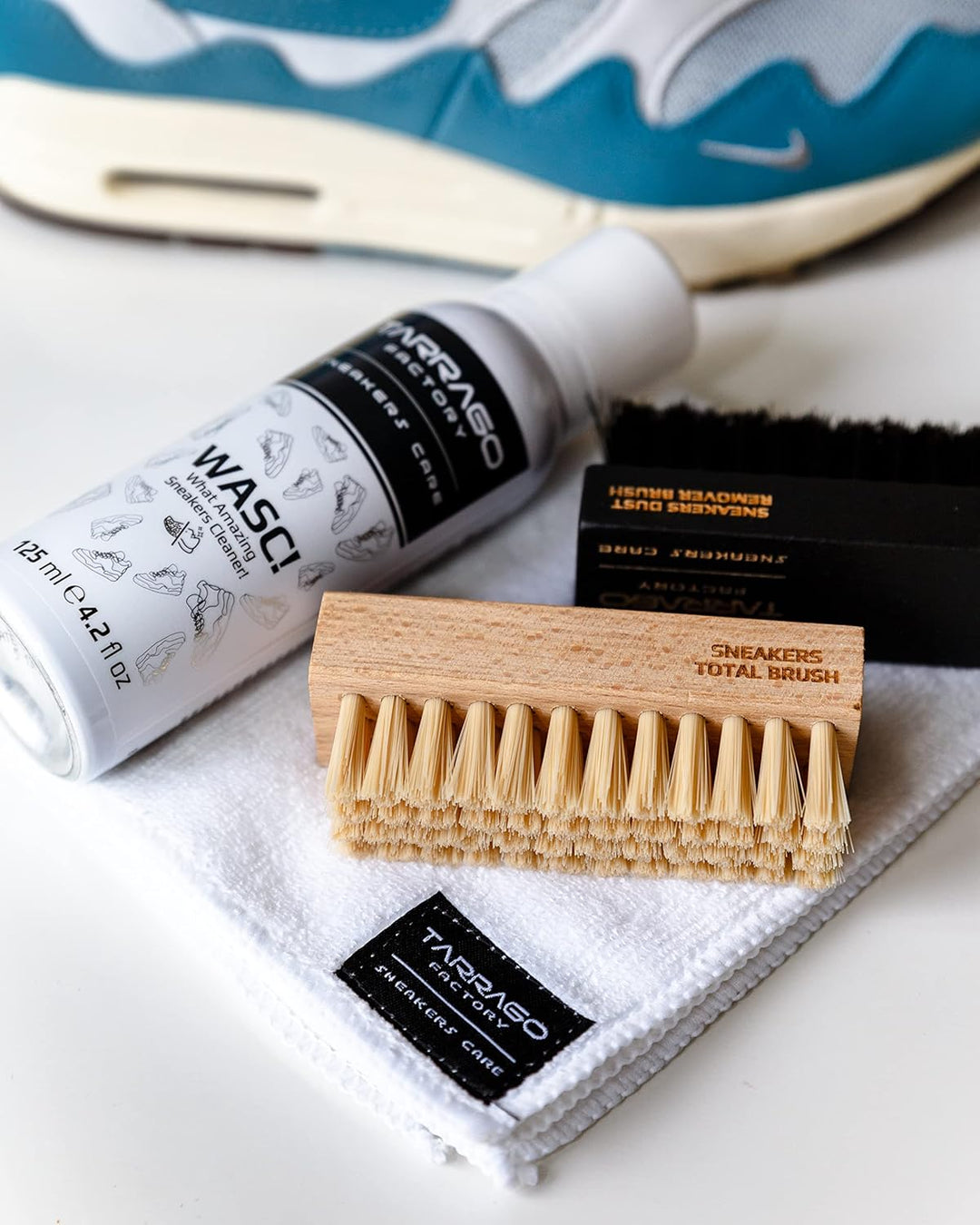 Sneaker Cleaner WASC 125 ml | Reiniger für Sneakers aller Materialien und Farben | Wasserbasisreinig