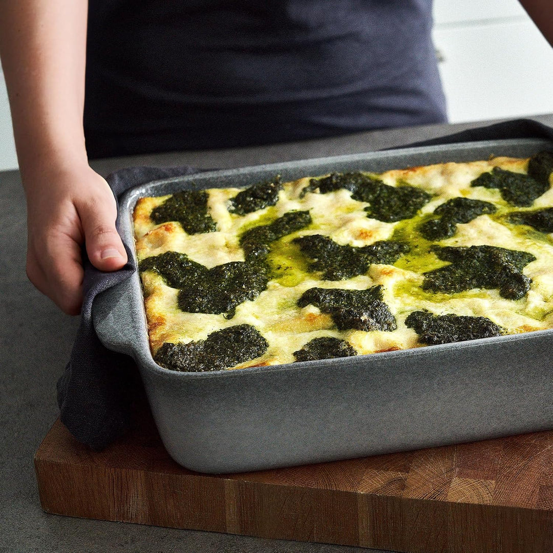 SPRINGLANE Keramik Auflaufform Misty Cliff 36 x 26 cm, Steingut Backform für Lasagne, Quiche oder Ti
