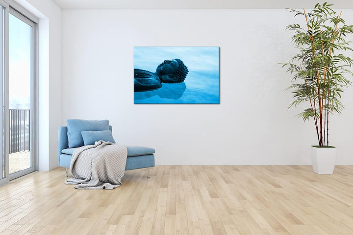 deyoli Buddha Statue am Wasser Format 80x60 Effekt: Monocrome Blau als Leinwandbild, Motiv fertig ge