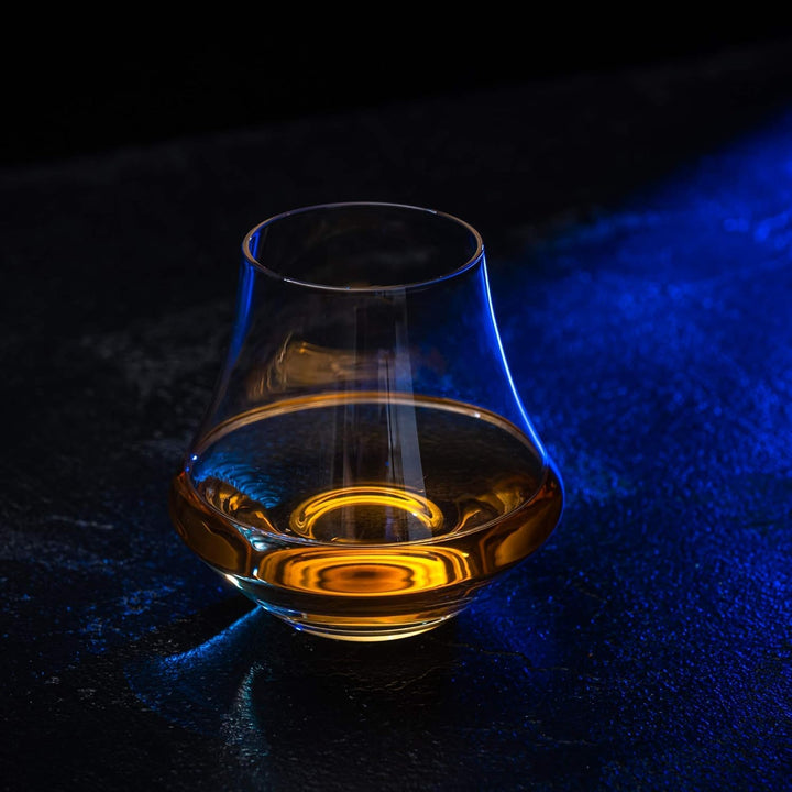 Whisky Glas &amp; Whiskey Steine Set - 6 Handgefertigte Runde Granit Whisky Steine - Nosing Glas für Sco