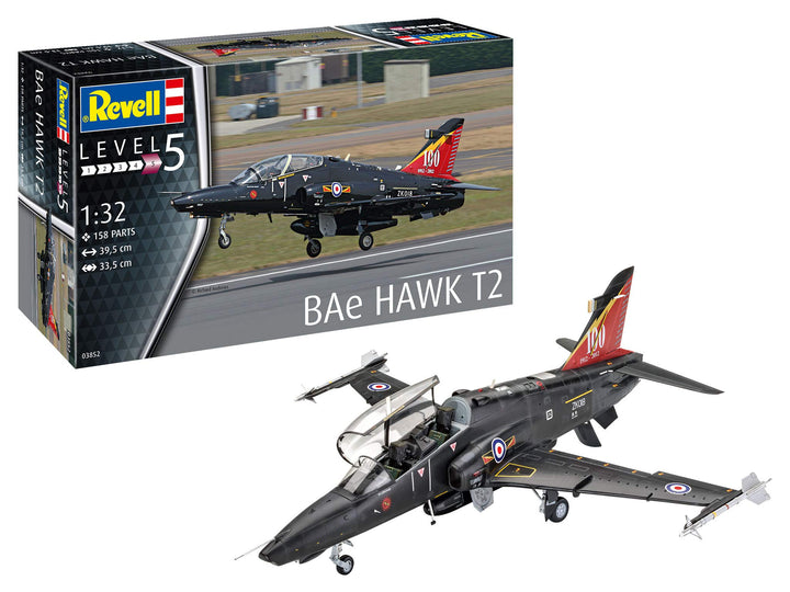 Revell 03852 BAe Hawk T2, Trainingsflugzeug der RAF, Flugzeugmodell 1:32, 39,5 cm originalgetreuer M
