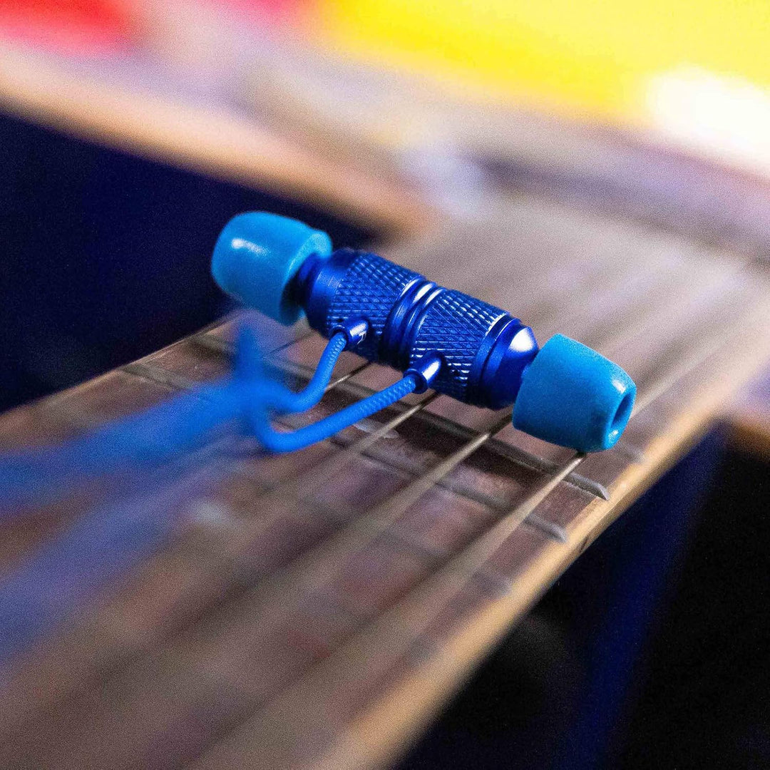 LUDOS Ultra Kopfhörer In Ear Ohrhörer mit Kabel und Mikrofon, Kristallklarer Klang, Ausgewogene Höhe