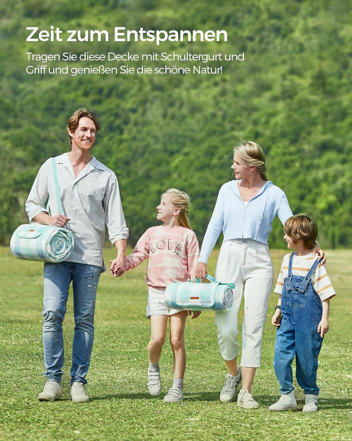 SONGMICS Picknickdecke, 200 x 200 cm, mit 4 Erdankern, gross, Campingdecke, für Park, Garten, Strand