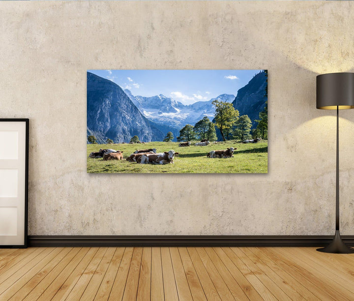islandburner, Bild auf Leinwand Kühe am Karwendelgebirge in Österreich Wandbild Poster Leinwandbild