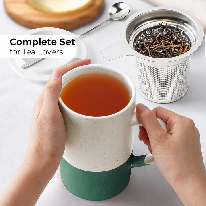 MIAMIO - Tee Tassen Set 2 x 500 ml mit Deckel und Sieb/Keramik Tee Becher mit Teeei und Löffel für d