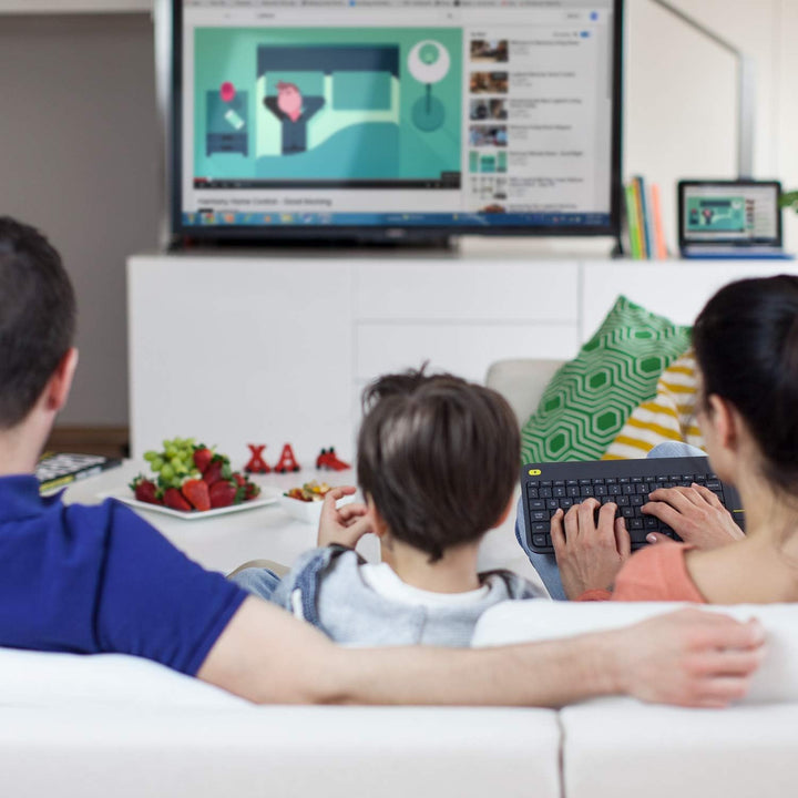 Logitech K400 Plus Kabellose Touch-TV-Tastatur mit integriertem Touchpad, Italienisches QWERTY-Layou