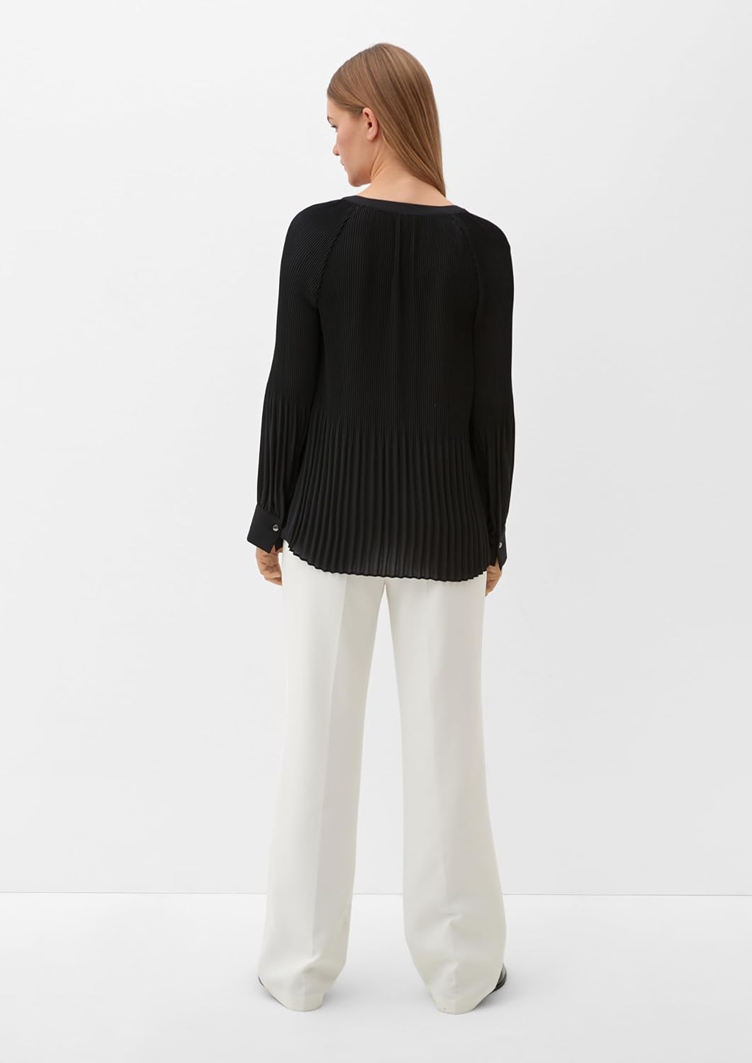 s.Oliver s.Oliver Black Label Damen Bluse – Plissee-Struktur, Tunika-Ausschnitt, Langarm – Elegant f