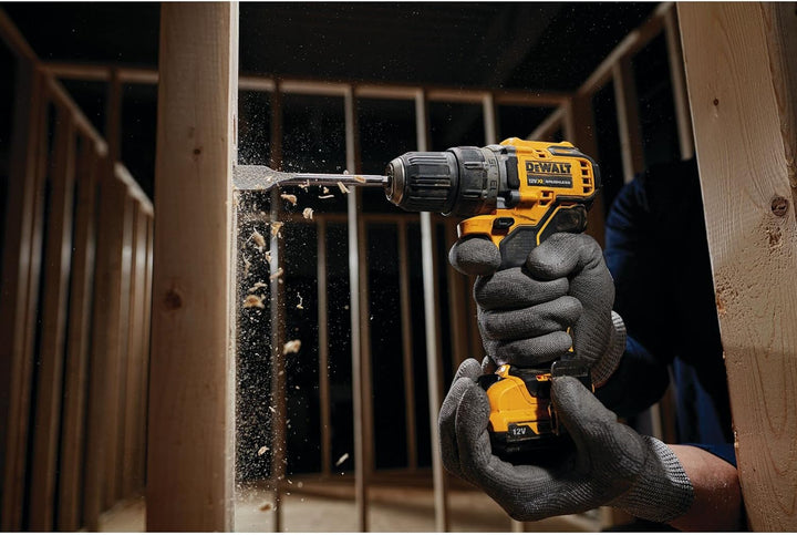 Dewalt DCK2110L2T-QW Akku-Schrauber-Set, 12V / 3Ah, Schwarz/Gelb