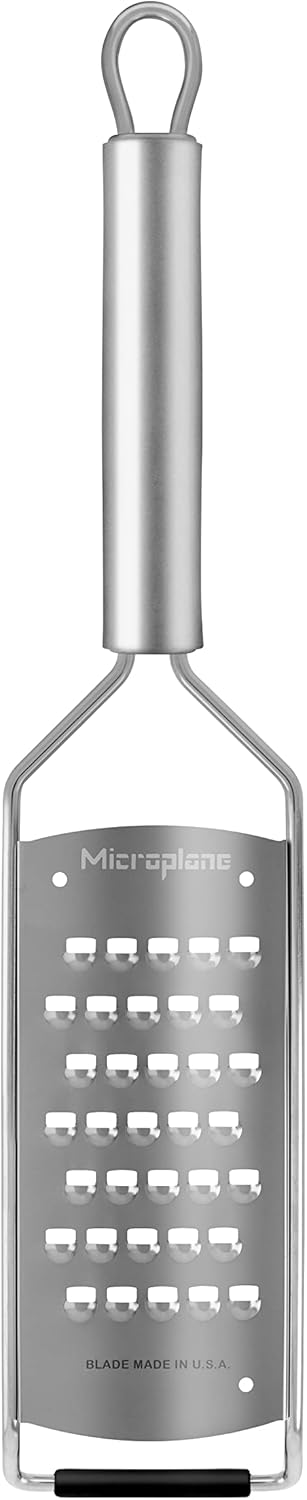 Microplane Küchenreibe Sehr Grob für Kartoffel, Zucchini, Karotte, Apfel, Kohl und Käse mit rasierme