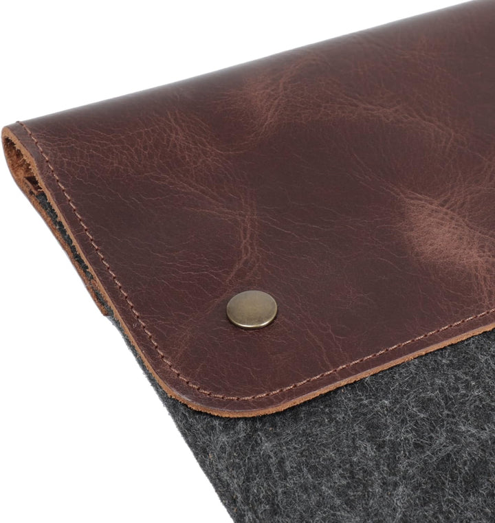 MegaGear MacBook-Tasche aus echtem Leder und Fleece, Laptop-Hülle für MacBook Pro und MacBook Air Hü