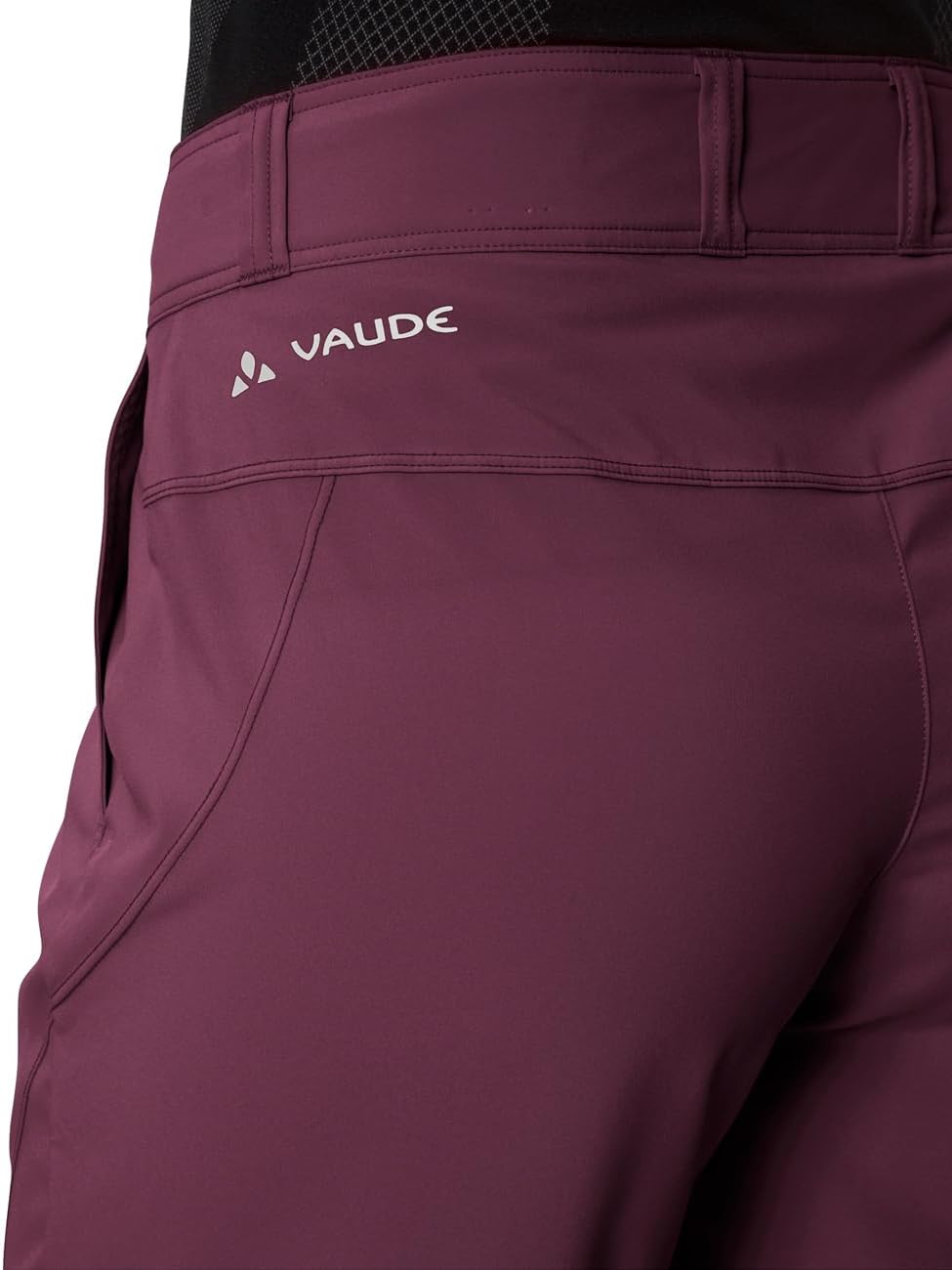 VAUDE Ledro Radlerhose für Damen - Gepolsterte MTB-Shorts mit Innenhose - atmungsaktive & elastische