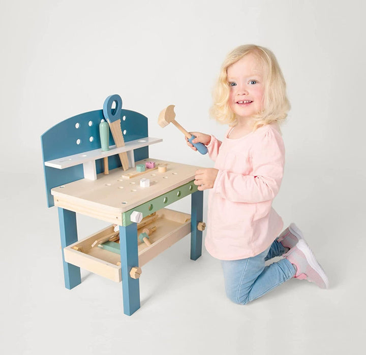 small foot Werkbank "Nordic" Kompakt aus Holz, Kinder Werkbank mit Werkzeug und Zubehör, ab 3 Jahren
