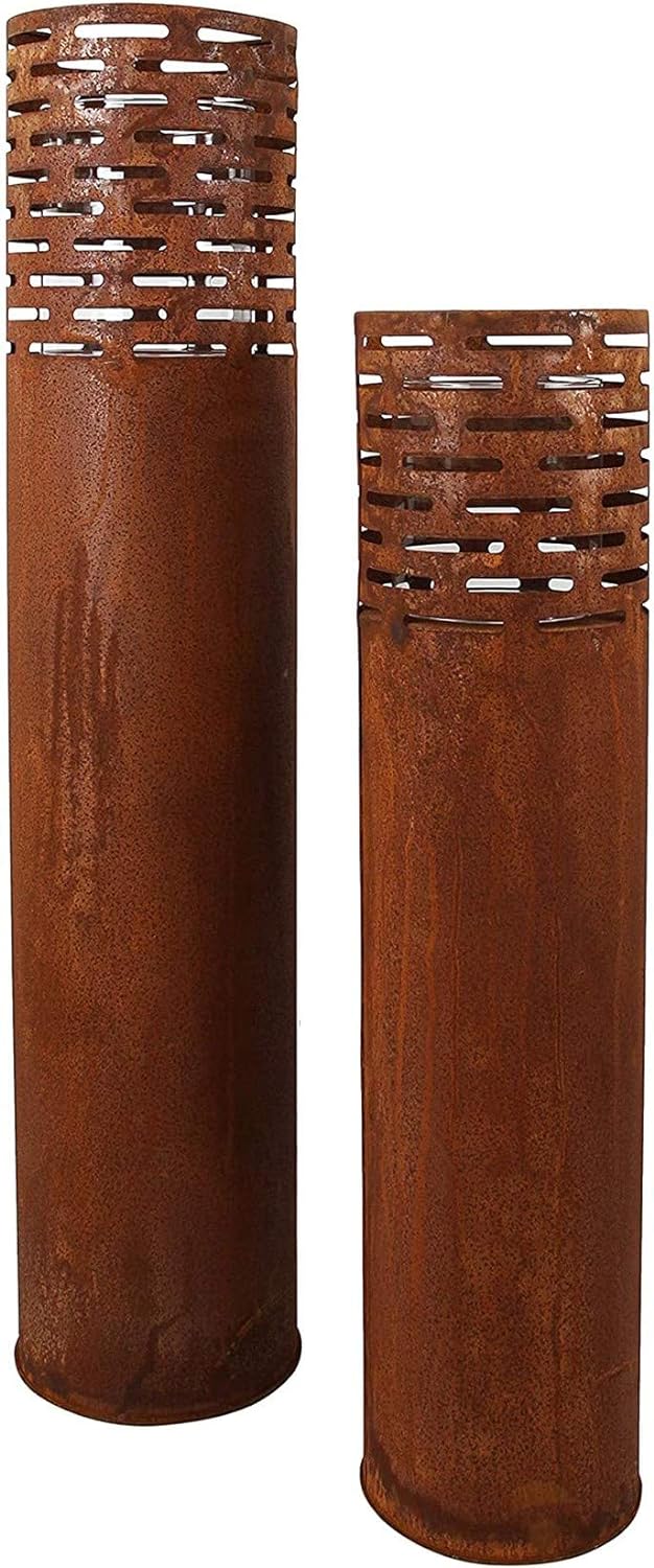 Dekoleidenschaft 2 Windlicht-Säulen aus Metall im Rost Design, 75 + 95 cm hoch, Garten-Laterne, Kerz