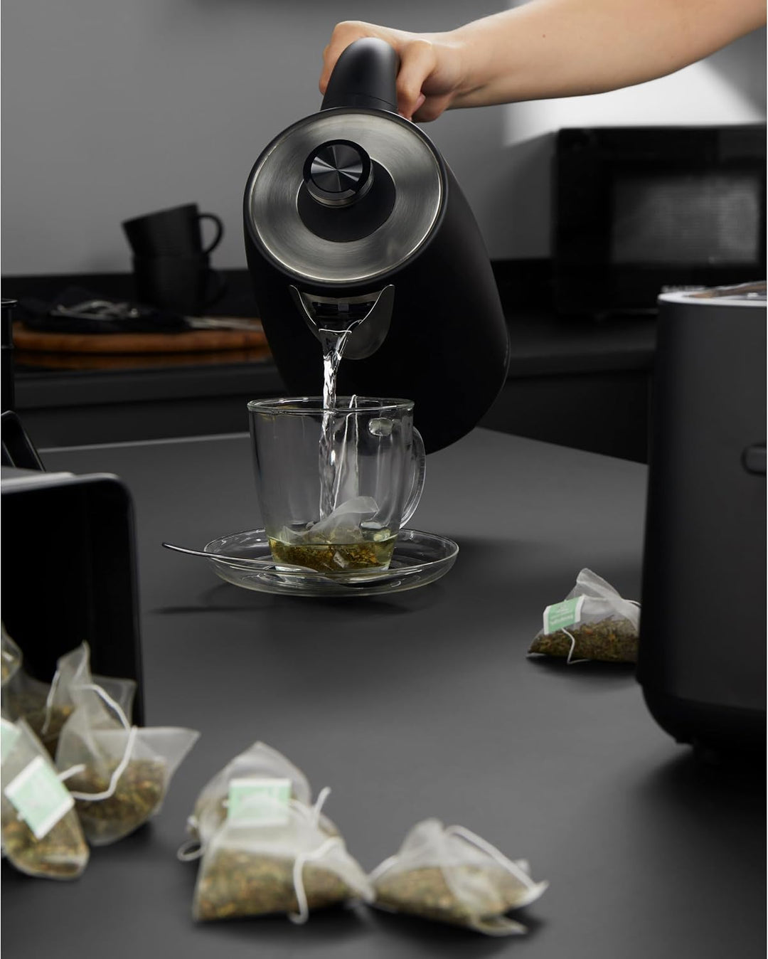 Salter Kuro Elektrischer Wasserkocher, 1,7L, 3000W Schnellkochfunktion, BPA-frei, Kalkschutz, Automa