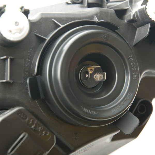 HELLA 1EL 012 644-021 FF/Halogen-Hauptscheinwerfer - rechts - für u.a. VW Up (121, 122, BL1, BL2) Re