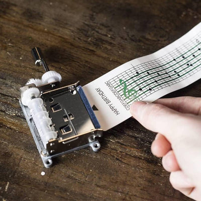 Wailicop 15 Tone Spieluhr Handkurbel DIY Mechanische Bewegung + Puncher + 20 Musik Papiere Machen Si