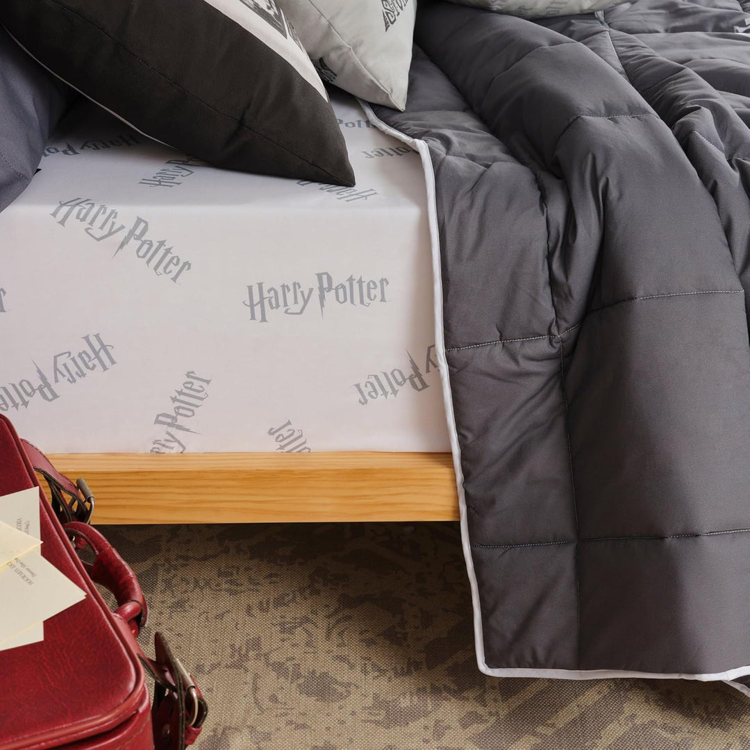 Belum Harry Potter Bettdecke, 250 g, Modell Heliquias Lettering für 135 cm Bett (235 x 270 cm) Bett