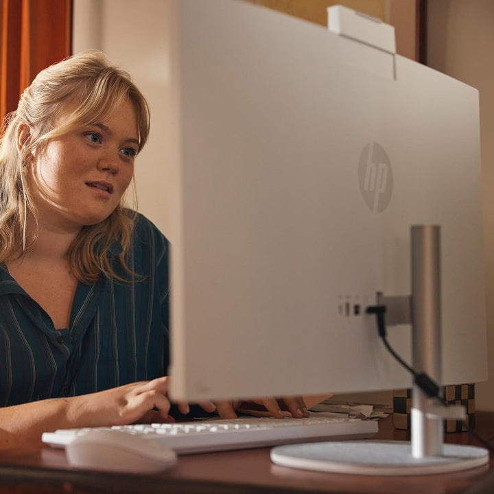 HP All-in-One Desktop-PC | 27" FHD Display | AMD Ryzen 3 7320U | 8 GB DDR5 RAM | 512 GB SSD | AMD Ra