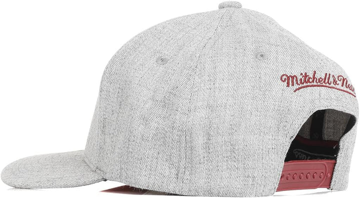 Mitchell & Ness Miami Heat Heather Gray Red Line Solid Flex Snapback Cap