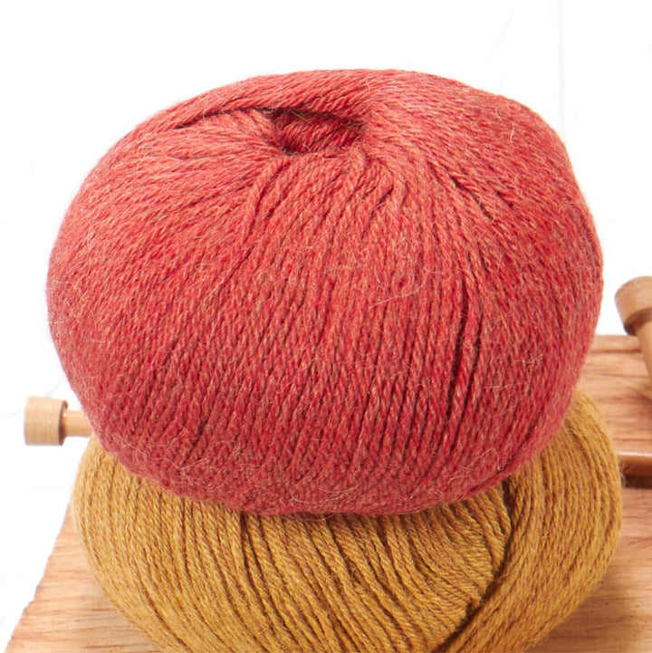 HANSA-FARM | Alpacare 100% waschbare Baby Alpakawolle in 25 Farben - 300 Set DK (6 x 50g) - Die 1. m