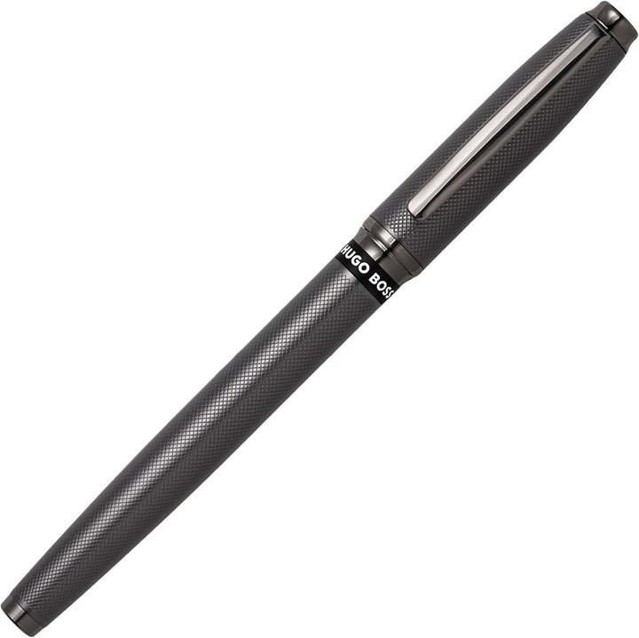 Hugo Boss Stream Tintenroller aus Messing in der Farbe Gun, Länge: 14,5cm, Tintenfarbe: Schwarz, HSW