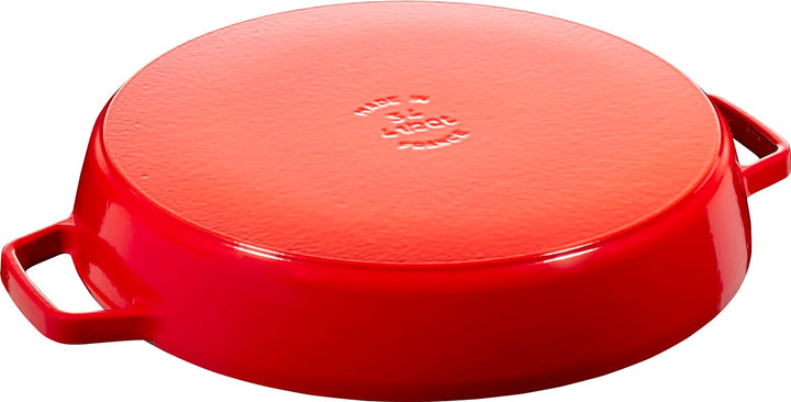 Staub Bratpfanne mit zwei Griffen, Induktionsgeeignet, Gusseisen, Kirschrot, 34 cm, 1 Einheiten 34 c