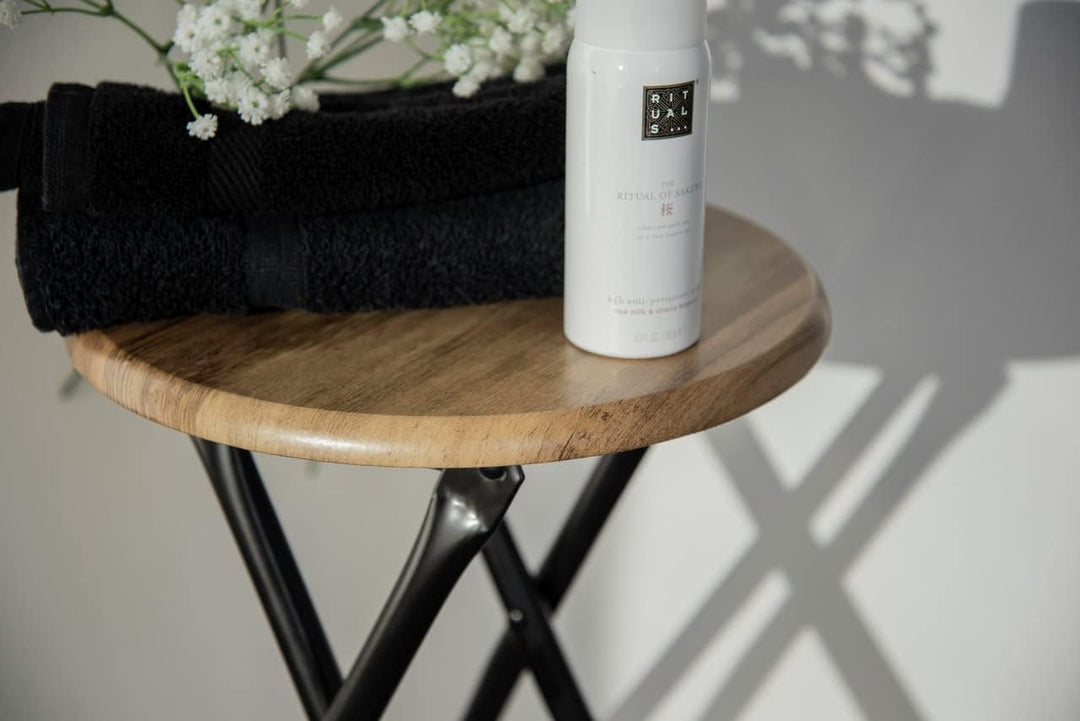 WENKO Badhocker Mod. Forio, zusammenklappbar, kleiner Tisch im Industrial-Design oder Pflanzenhocker