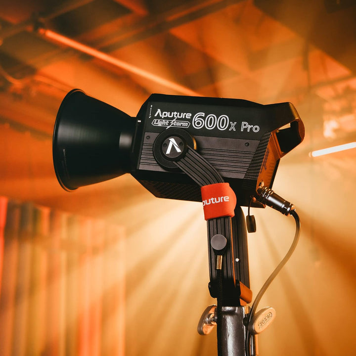 Aputure LS 600x Pro LED-Videoleuchte Bi-Color 600W 2700K-5600K Hohe Leuchtdichte Professionelles Stu