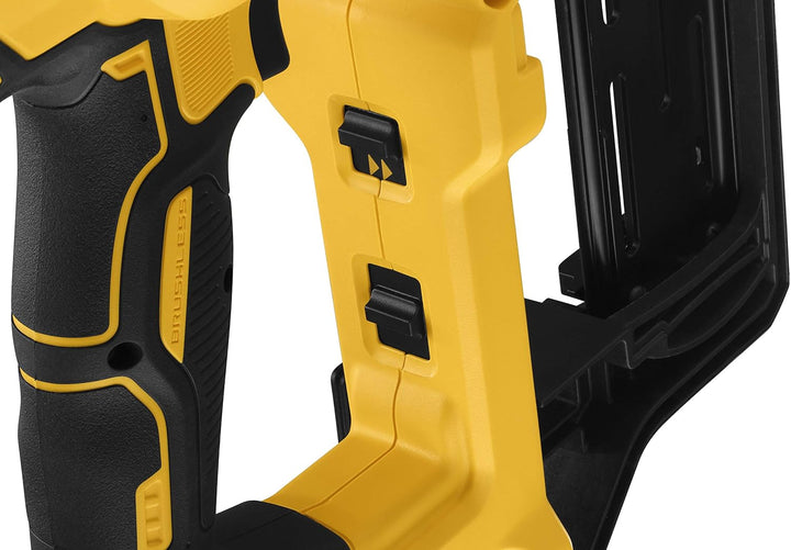 Dewalt DCFS950P2-QW Grapadora de Cercas sin escobillas XR 18V Li-Ion 5Ah, 90 W, 18 V, Gelb