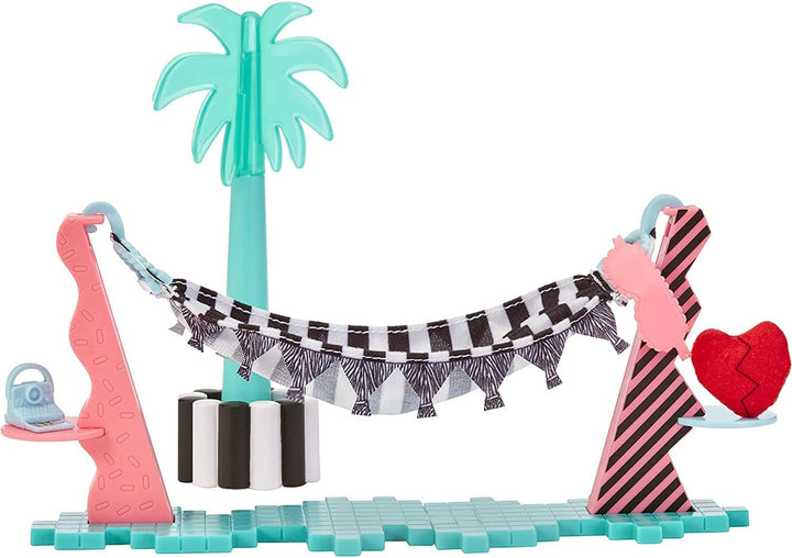 L.O.L. Surprise! OMG House of Surprises Playset - Vacay Lounge - 7,6 cm grosse Puppe Leading Baby un
