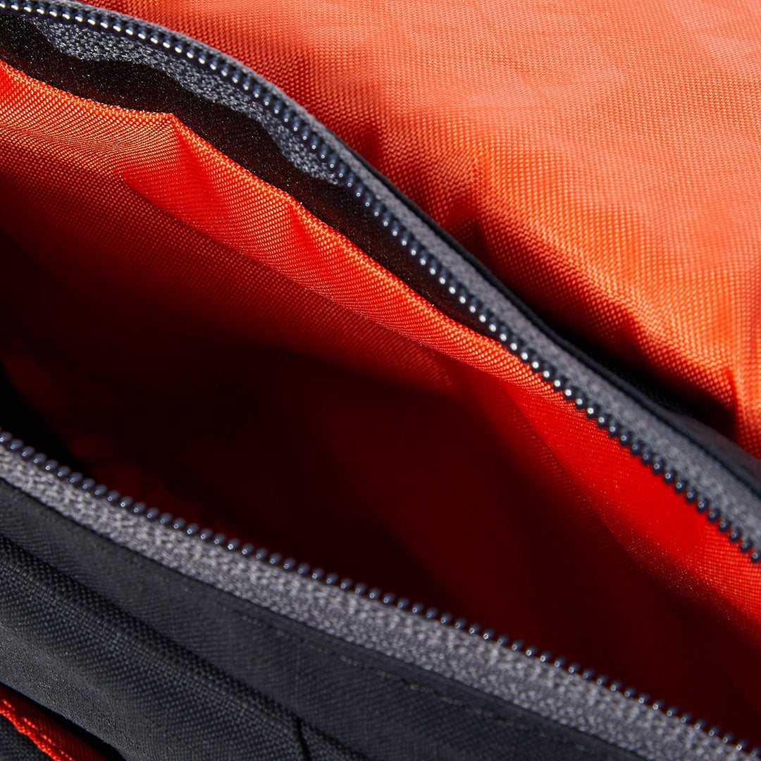 Mammut Uni Schultertasche Square Schwarz 8 L, Schwarz 8 L