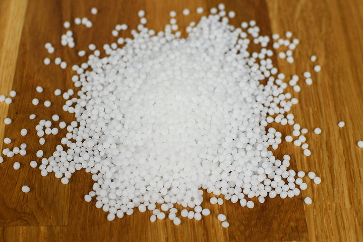 Polyshape Polymorph - formbare Plastikgranulate für Selbermachen, Zahnprothesen, Vampirzähne, Spezia