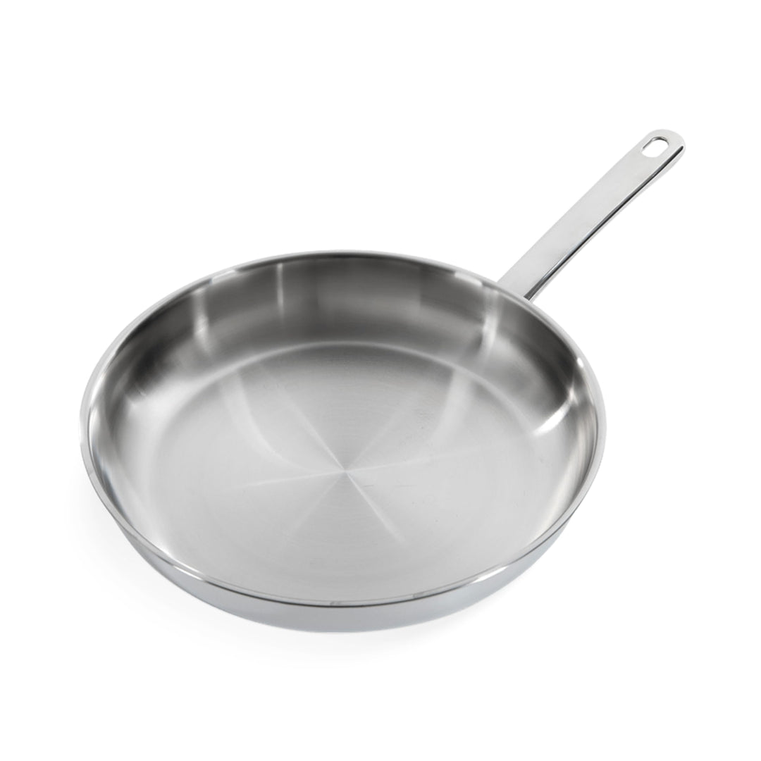 BK Bright 18/10 Edelstahl Bratpfanne Ø 28 cm, Professionelles Kochen, Unbeschichtet,3-Ply,Bleiben-Kü