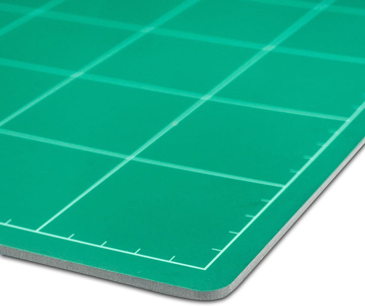 Ursus 8720000 - Schneidunterlage 3 mm, 45 x 60 cm, Bastelunterlage, zum Basteln, Schneiden und Malen