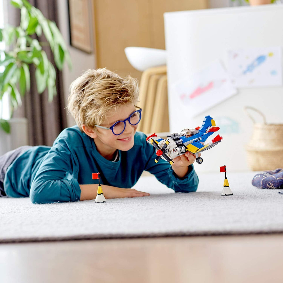 LEGO 31094 Creator Rennflugzeug, Hubschrauber oder Düsenjäger, 3-in-1 Bauset, Flugzeugsspielset mit