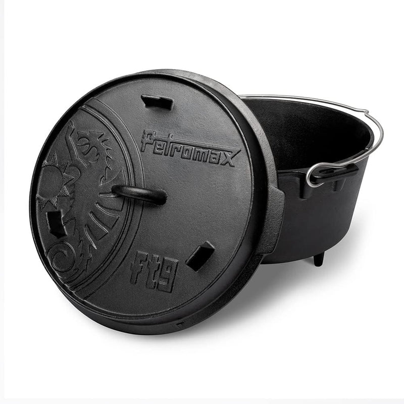Petromax Feuertopf (Dutch Oven) Set´s (FT9, planer Boden) | Original Gusseisen | mit Deckelheber und