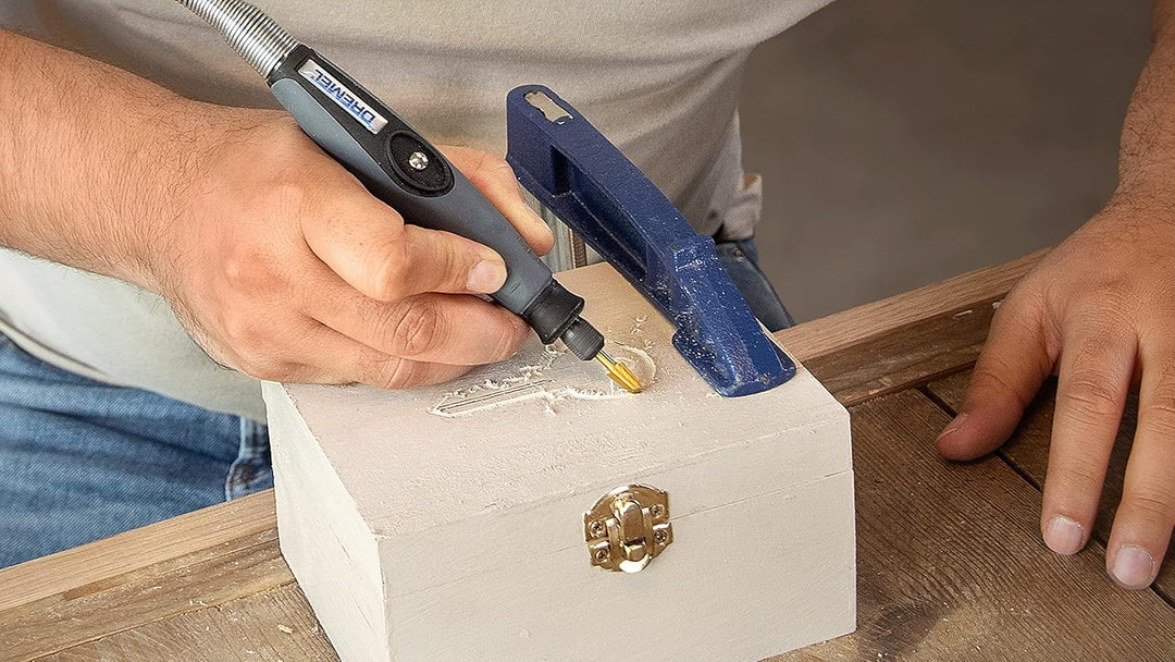 Dremel MAX Hochgeschwindigkeits-Fräsmesser (117DM) 2 Hochgeschwindigkeits-Fräsmesser mit Titanbeschi
