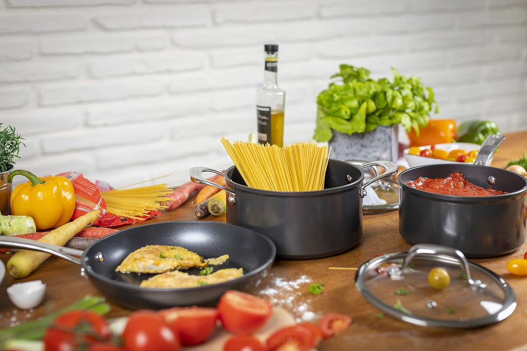 KUHN RIKON Easy Pro Kochtopf beschichtet mit Glasdeckel, Aluminium, Induktion, 5,1 Liter/24 cm, Schw