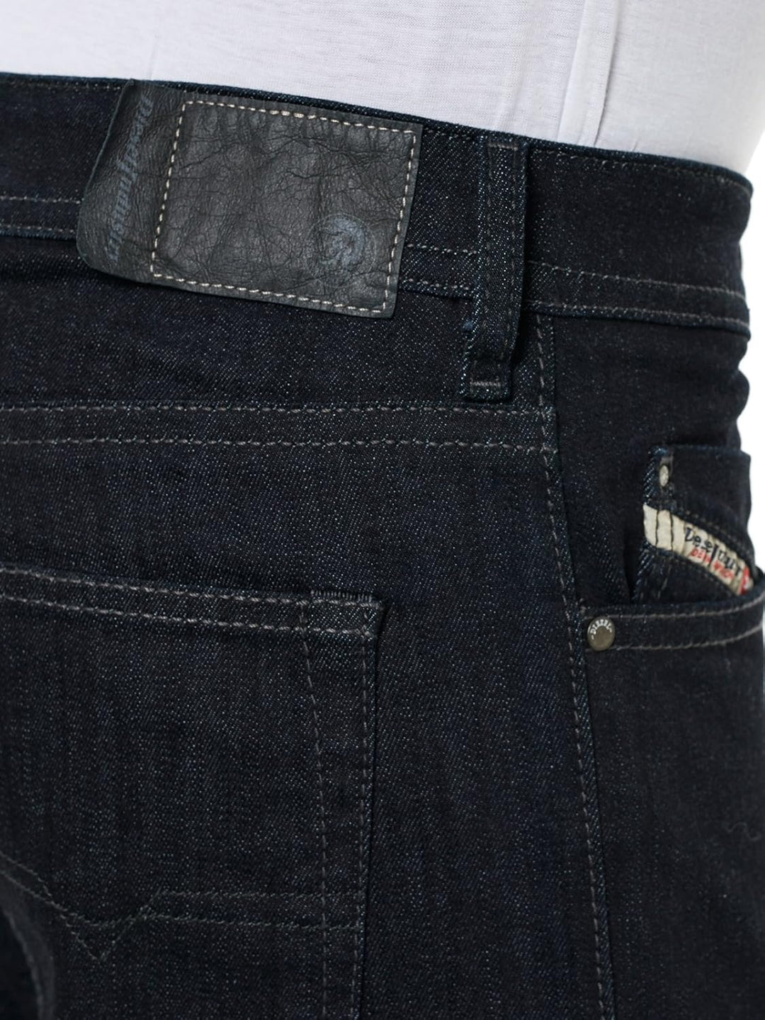 Diesel Herren Jeans 32W / 32L Blau (01 Blue Denim 0607a), 32W / 32L Blau (01 Blue Denim 0607a)