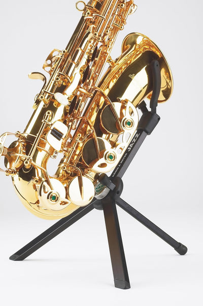 K&M 14330 Saxophonständer Jazz Schwarz Aluminium - inkl. Tragetasche - 31 cm Höhe - Transport im Sch