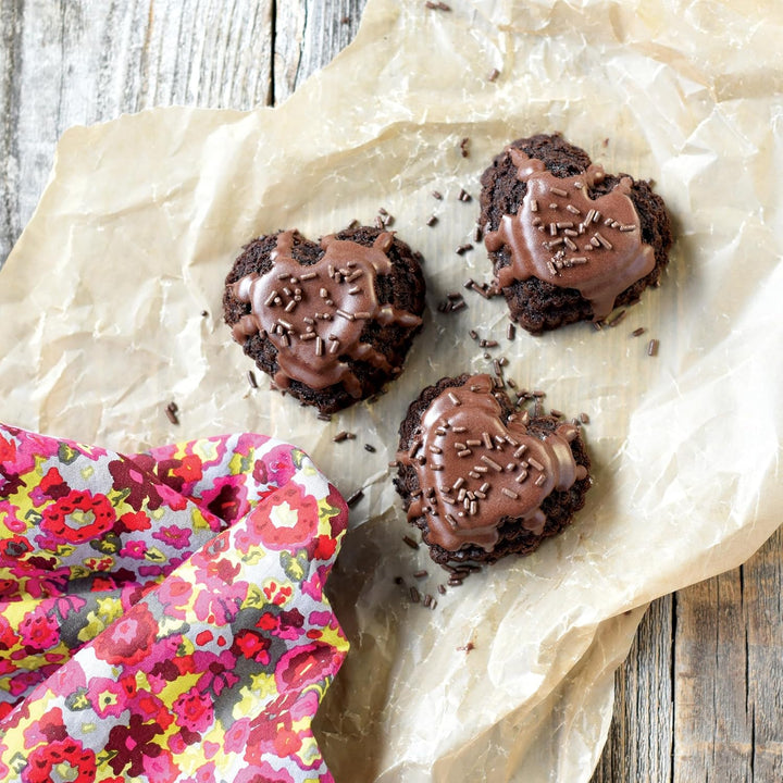 Nordic Ware 3D-Muffinform " Herz - Kranz " - gestuft für romantische Leckereien