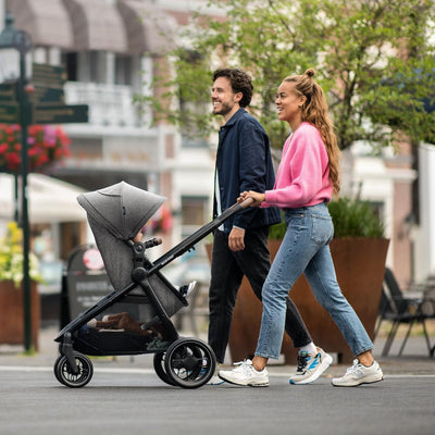 Maxi-Cosi Zelia S Trio Kinderwagen 3 in 1 Komplettset, Baby 0-4 Jahre, bis 22 kg, Zusammenklappbar,