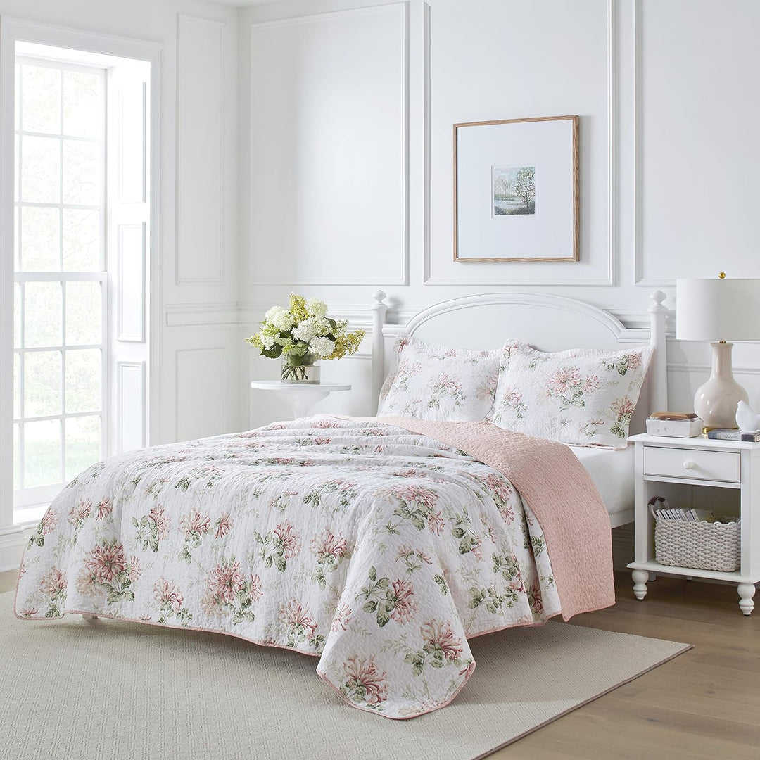 Laura Ashley | Honeysuckle Collection | Quilt Set-Ultra Soft All Season Bedding, Reversible Stylish