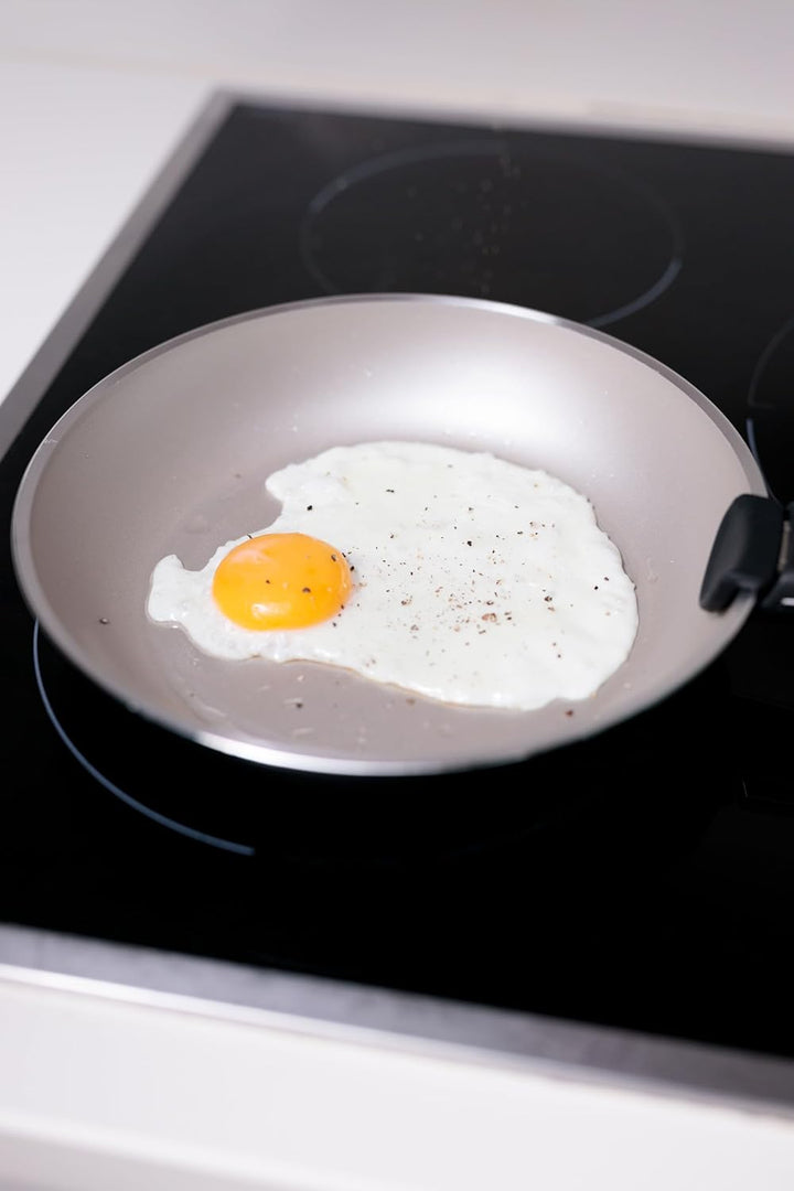 Kamberg - Kochgeschirr, 14-teilig, Induktion, hergestellt in Frankreich, ohne PFOA/PFAS – mit 1 Pyre